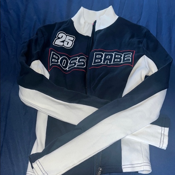 Edikted Boss Babe Zip Up Sweatshirt - Picture 4 of 4